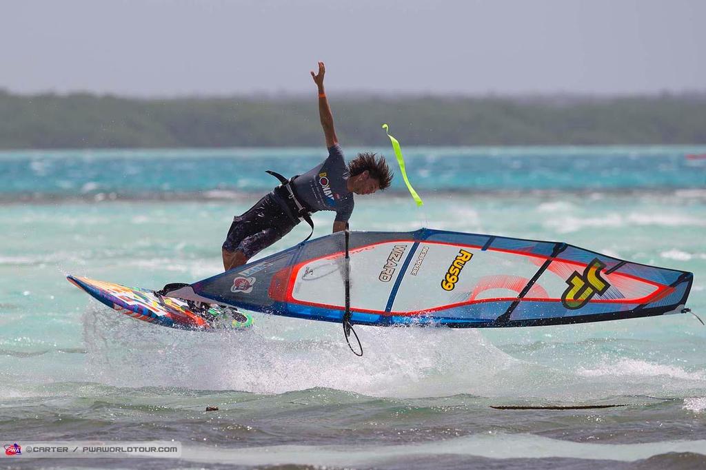 Vladamir action - 2014 PWA Bonaire World Cup ©  Carter/pwaworldtour.com http://www.pwaworldtour.com/